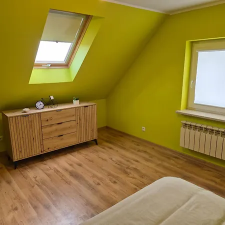 Szlachecki Sad Sobienie Szlacheckie