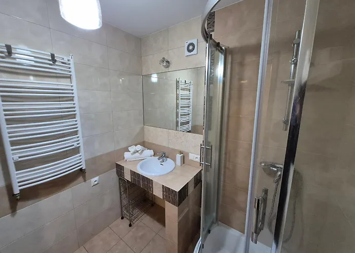 Szlachecki Sad * Sobienie Szlacheckie