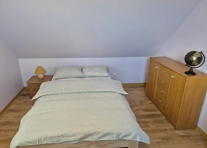 Szlachecki Sad * Sobienie Szlacheckie