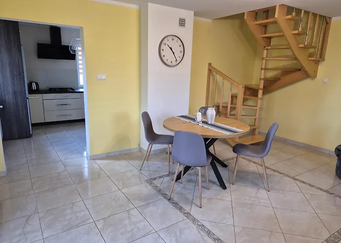 Szlachecki Sad 度假居 *